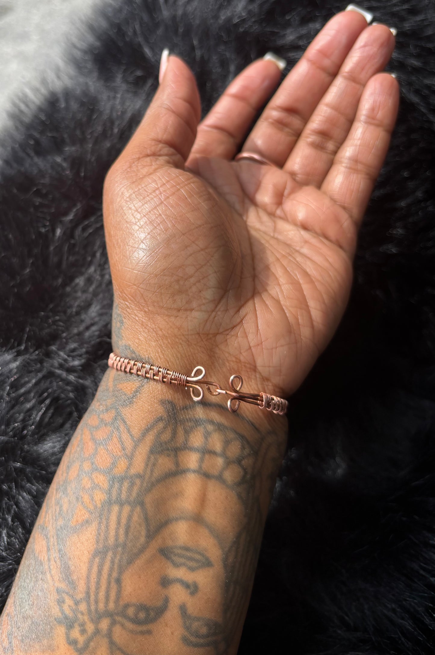 Black Onyx & Weaved Copper Bracelet